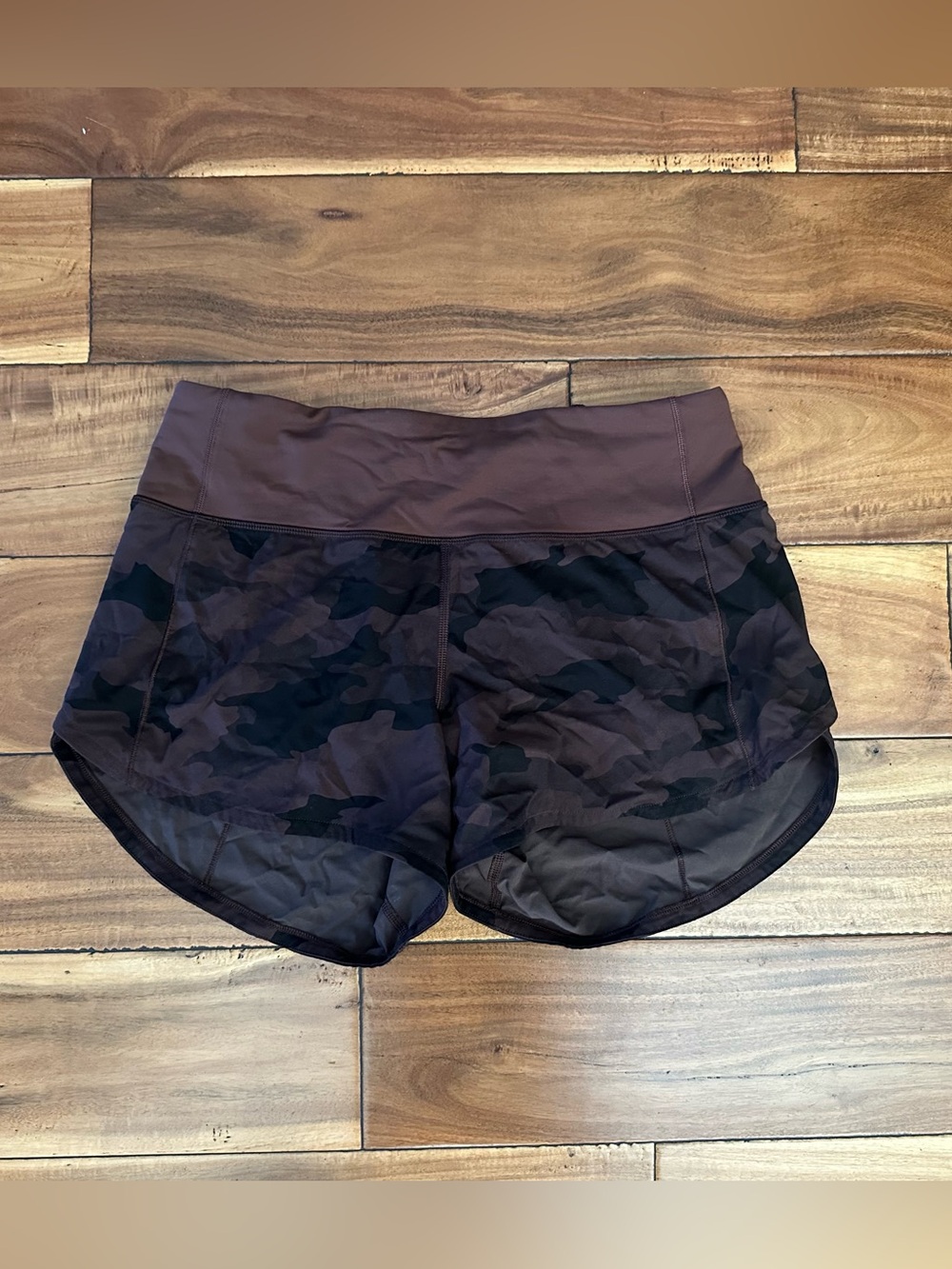 Lululemon Camo Speed Up Running Shorts Size 4